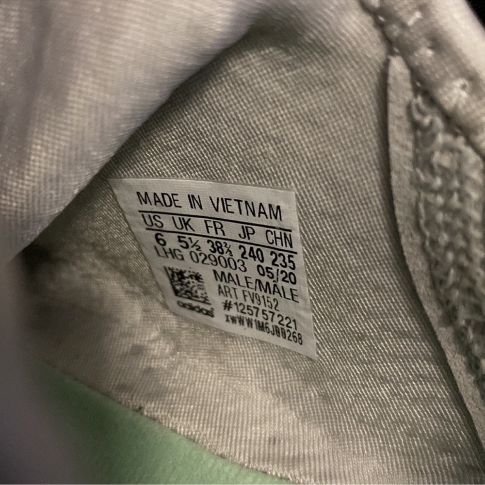 NWT Adidas NMD_R1 Light Gray with Mint Accents Mens 6 Womens 7.5 Unisex - Picture 8 of 8